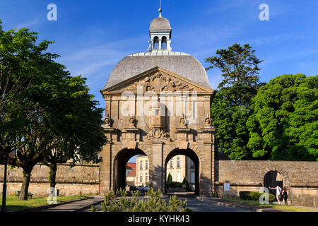 France, Haute-Marne (52), Langres, la porte des Moulins // France, Haute-Marne, Langres, la porte des Moulins Banque D'Images