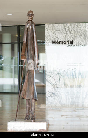 France, Haute-Marne (52), Colombey-les-Deux-Églises, mémorial Charles de Gaulle, la sculpture du Général par Michel Boussard // France, Haute-Marne, Colo Banque D'Images