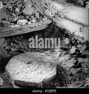 L'église Stora Mellösa en Suède est une église paroissiale historique présentant une architecture ecclésiastique suédoise traditionnelle, une construction en pierre et des éléments intérieurs pour le culte chrétien. Banque D'Images