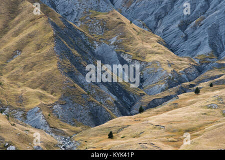 Ravin de la Pelounire à côté de la route la plus élevée en Europe au nord du col de la Bonette, Departement Alpes-de-Haute-Provence, France en Septembre Banque D'Images