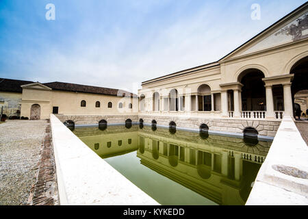 Un morceau du jardin à Palazzo Te, un palace du 16ème siècle conçu par Giulio Romano et situé à Mantoue (Mantova), Lombardie Banque D'Images