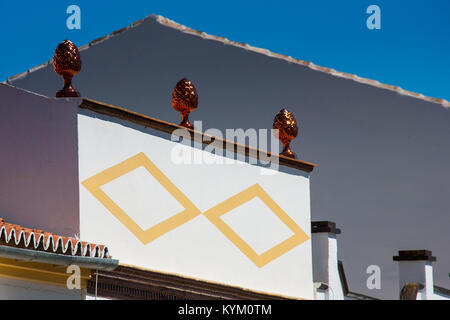 Olvera est un village blanc (pueblo blanco) dans la Sierra de Grazalema, province de Cadix, Andalousie, Espagne - détails architecturaux Banque D'Images