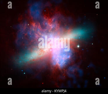 M82 Images de télescopes spatiaux produire Vue imprenable 2941504858 Starburst o Banque D'Images