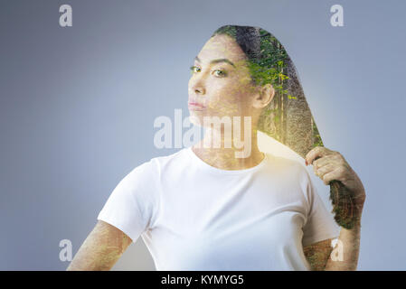 L'accent de la pensée fatigué Femme positive Banque D'Images