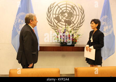 Nations Unies, New York, USA. 15 Jan, 2018. UN Sec-Gen Antonio Guterres a accepté les lettres de créance du nouvel ambassadeur du Liban Amal. Mudallali Credit : Matthew Russell Lee/Alamy Live News Banque D'Images