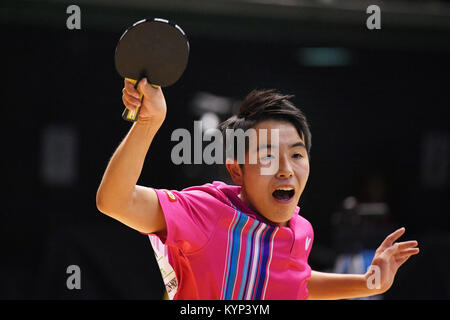 Tokyo Metropolitan Gymnasium, Tokyo, Japon. 15 Jan, 2018., le 15 janvier 2018 - Tennis de Table Tennis de Table : Tous les championnats du Japon Hommes junior des célibataires 1er tour au Tokyo Metropolitan Gymnasium, Tokyo, Japon. Credit : AFLO/Alamy Live News Banque D'Images