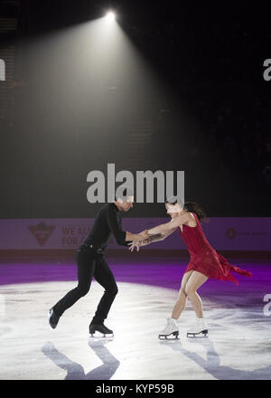 Vancouver, Colombie-Britannique, Canada. 14Th Jan, 2018. TESSA Virtue et Scott Moir effectuer lors de l'exposition pendant la gala Canadian Tire 2018 Championnats nationaux au Doug Mitchell Thunderbird Sports Centre le 14 janvier 2018 à Vancouver, BC, Canada. Crédit : Andrew Chin/ZUMA/ZUMAPRESS.com/Alamy fil Live News Banque D'Images