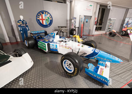 Salamanque, Espagne - 29 décembre 2017 : Michael Schumacher Benetton Renault 1995 voiture de Formule 1 au musée de l'histoire de l'automotion , à Salamanque. Banque D'Images