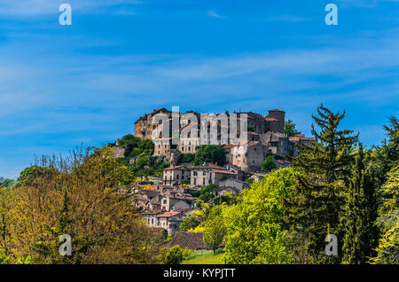 Considéré comme la première bastille du sud de la France, le village de Cordes-sur-ciel, est situé dans le département du Tarn et la région midi-Py Banque D'Images