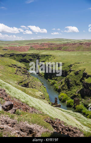 Ani est une ville médiévale arménienne en Turquie se trouve maintenant sur la province de Kars, à côté de la fermeture de la frontière avec l'Arménie. Banque D'Images