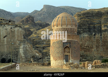 Anciennes ruines et dans Hasankeif turbe, Turquie Banque D'Images