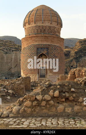 Turbe et ruines dans Hasankeif, Turquie Banque D'Images