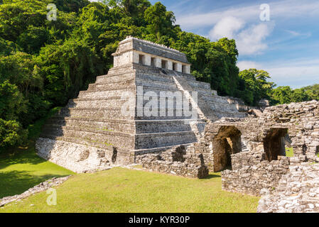 PALENQUE, MEXIQUE - le 29 novembre : ruines du temple maya le 29 novembre 2016 à Palenque. Palenque a été déclaré site du patrimoine mondial par l'UNESCO en 1987. Banque D'Images