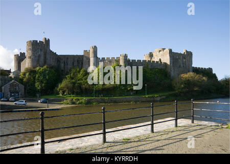 Château de Pembroke historique, Pembrokeshire, Pays de Galles, Royaume-Uni Banque D'Images