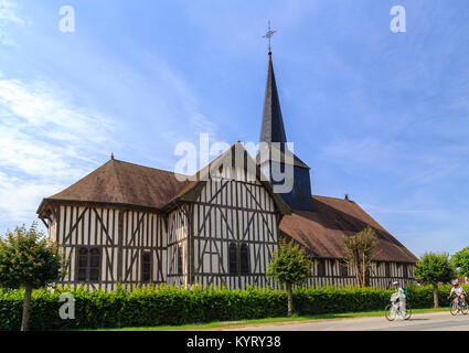 France, Marne (51), Route des églises à pans de bois de Champagne, Outines, église Saint-Nicolas à pans de bois // France, Marne, Route des églises Banque D'Images