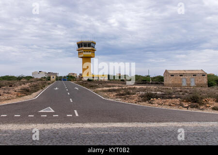 Tour de contrôle de l'Aéroport International, Aristides Pereira, Boa Vista, Cap Vert Banque D'Images