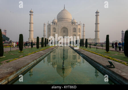 Le Taj Mahal, Agra, Uttar Pradesh, Inde Banque D'Images