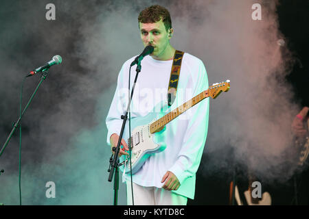Norvège, Oslo - le 23 juin 2017. La chanteuse norvégienne, auteur-compositeur et musicien Gundelach effectue un concert live au cours de la fête de la musique norvégienne Piknik i Parken à Oslo. (Photo crédit : Gonzales Photo - Stian S. Moller) Banque D'Images