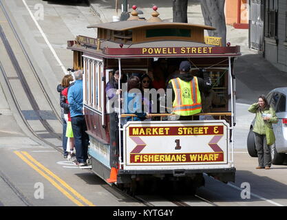 San Francisco, CA - le 13 avril 2017 Historique : street car le transport de passagers dans la région de San Francisco, CA Banque D'Images