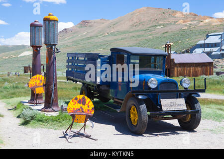 Bodie, CA, USA - 15 juillet 2011 : anciens bâtiments de Bodie, une ville fantôme d'origine de la fin des années 1800. Bodie est une ville fantôme dans les collines à l'est de t Bodie Banque D'Images