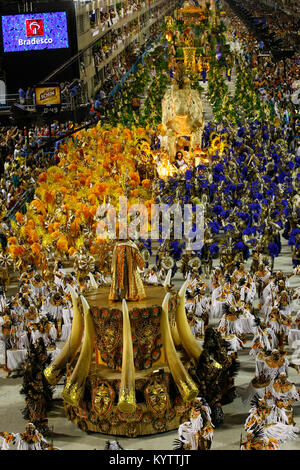 Présentation de l'école de samba au Sambodrome de Rio de Janeiro, Brésil carnaval Banque D'Images