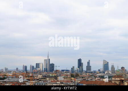 MILAN, ITALIE - 09 octobre 2016 : financial district. Les gratte-ciel modernes dans Gae Aulenti square. Tour de la banque Unicredit Banque D'Images