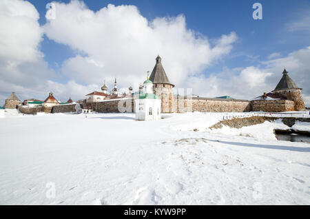 L'hiver à Solovki. Vue sur le Monastère de Solovetsky et la forteresse de pierre. La Russie, Moscow Banque D'Images