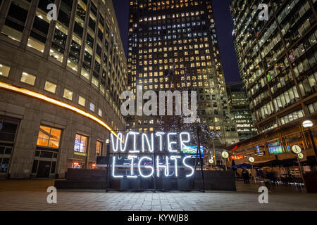 Londres, Royaume-Uni. 16 janvier, 2018. Feux d'hiver installations interactives à Canary Wharf Crédit : Guy Josse/Alamy Live News Banque D'Images