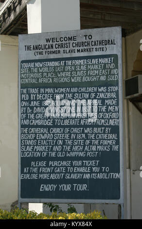 La cathédrale anglicane Église du Christ à l'ancien marché aux esclaves, l'esclavage aboli, Stone Town, Zanzibar, Tanzanie. Banque D'Images