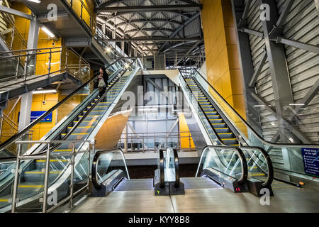 La gare de Leeds nouvelle entrée sud, Leeds, West Yorkshire, Angleterre. Banque D'Images