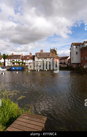 Un coin pittoresque par l'abbaye de moulin dans la ville de Gloucester, Gloucestershire, Severn Vale, UK Banque D'Images