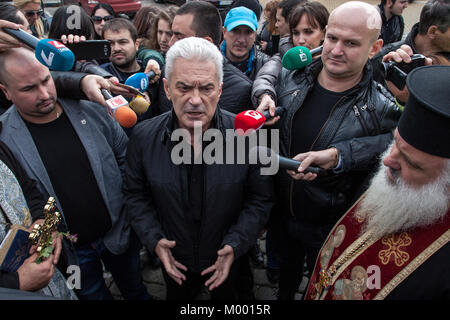 Sofia, Bulgarie, le 28 octobre 2015 : Volen Siderov - chef du parti nationaliste de la Bulgarie attaque pour protester Banque D'Images