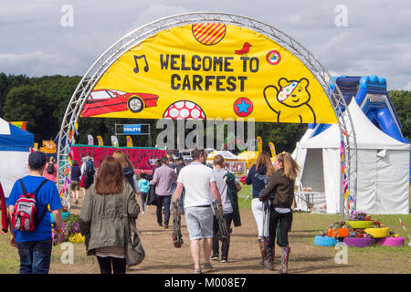 L'entrée de Carfest au Nord dans le parc du château d'Bolesworth, Cheshire, Royaume-Uni. Banque D'Images