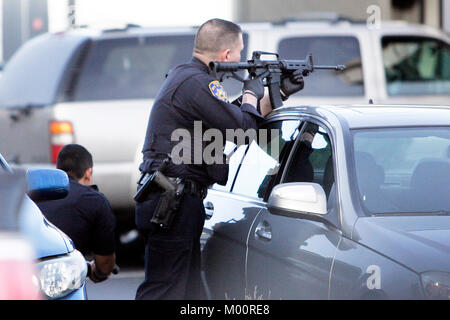 Napa, CA, USA. 17 Jan, 2018. La loi a répondu à un tournage au Starbucks au Jefferson Street et Avenue Lincoln le mercredi matin. Credit : Napa Valley Inscription/ZUMA/Alamy Fil Live News Banque D'Images