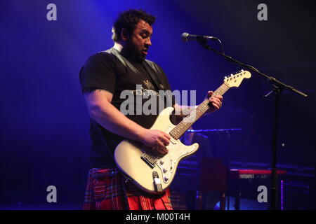 Londres, Royaume-Uni. 17 Jan, 2018. Le groupe de blues et rock King King a commencé leur mois de longue tournée à l'O2 Shepherd's Bush Empire. La visite vous mènera à de nombreux sites au Royaume-Uni, aux Pays-Bas et en Allemagne. Ils ont été soutenus par le groupe rock Rhino's Revenge. Credit : Uwe Deffner/Alamy Live News Banque D'Images