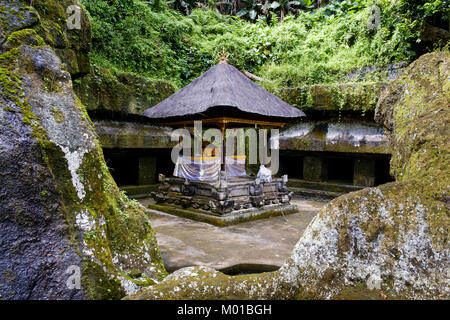 Puncak Pura, un petit temple dans le complexe de Gunung Kawi à Tampaksiring, Bali, Indonésie. Banque D'Images