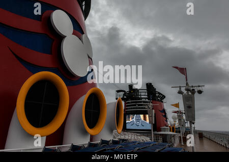 Bateau de croisière Disney - Disney Magic - Caraïbes / maison de vacances aux Bahamas Croisière de Noël - Mickey Mouse sur Disney Cruise Line Banque D'Images