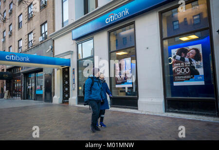 Une direction générale de la Citibank à Chelsea à New York le lundi 15 janvier, 2018. Citigroup doit publier ses chiffres du quatrième trimestre le mardi matin. (Â© Richard B. Levine) Banque D'Images