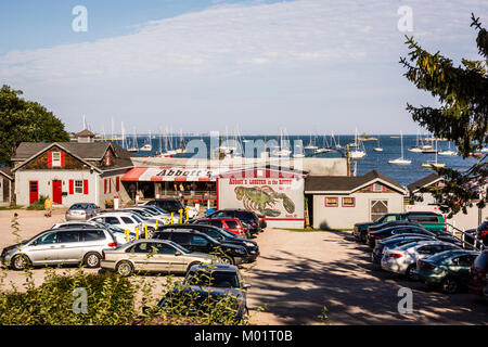 Abbott's Lobster in the Rough   Noank, New York, USA Banque D'Images