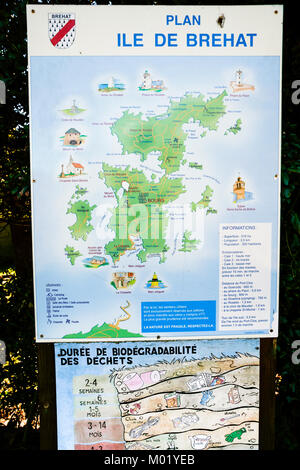 ILE-DE-Bréhat, FRANCE - Le 4 juillet 2010 : plein air plan de l'île de Bréhat. Ile-de-Bréhat île et commune est située près de Paimpol, ville d'un kilomètre de la ni Banque D'Images