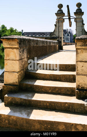 CHENONCEAUX, FRANCE - Le 8 juillet 2010 : porte du jardin du château de Chenonceau sur le Cher. L'actuel palais fut construit en Indre-et-Loire Banque D'Images