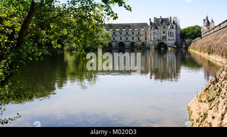 CHENONCEAUX, FRANCE - Le 8 juillet 2010 : vue sur Château de Chenonceau sur le Cher. L'actuel palais fut construit en Indre-et-Loire département du Loire V Banque D'Images