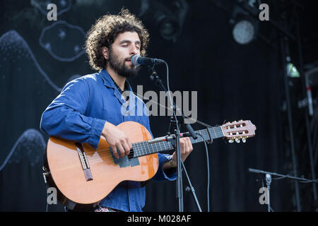 La chanteuse suédoise, auteur-compositeur et musicien José Gonzáles effectue un concert live au festival de musique de Norvège à Oslo Parken Piknik je. La Norvège, 28/06 2015. Banque D'Images