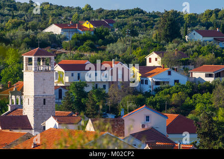 L'été sur Island Iz, Croatie Banque D'Images