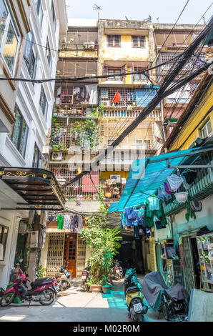 Hanoi, Vietnam - octobre 31,2017 : voir d'anciens bâtiments vieux quartier de Hanoi, Vietnam. Banque D'Images