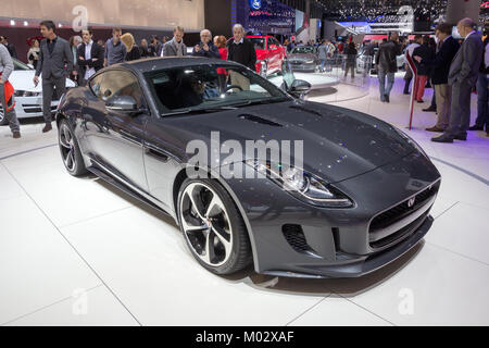 Genève, SUISSE - Le 4 mars 2015 : Jaguar F-Type à la 85e International Salon Automobile de Genève à Palexpo, Genève. Banque D'Images