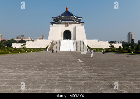 Le plus célèbre monument historique à Taiwan, la Chiang Kai-shek Memorial Hall à l'Zhongzheng District, Taipei, Taiwan. Banque D'Images