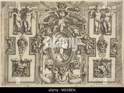 Cette sculpture de buste classique représente une femme de profil, encadrée d'éléments décoratifs complexes et de putti. L'œuvre reflète l'art et le design européens du XVIIIe siècle. Banque D'Images