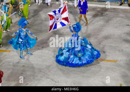 Présentation de l'école de samba au Sambodrome de Rio de Janeiro, Brésil carnaval Banque D'Images