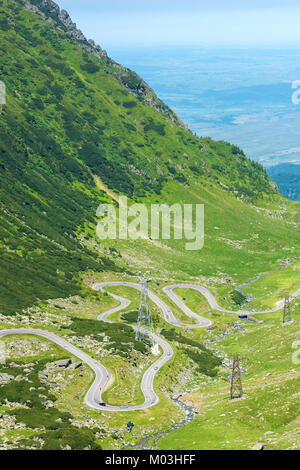 Transfagarasan route sinueuse en Roumanie Banque D'Images